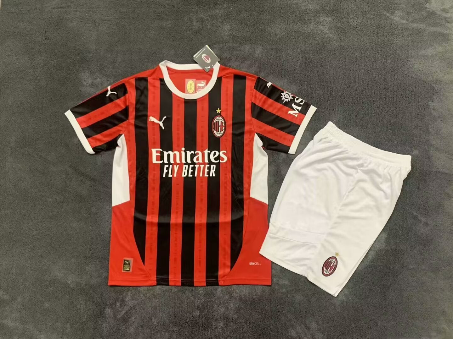 MILAN KIT HOME 2024-2025