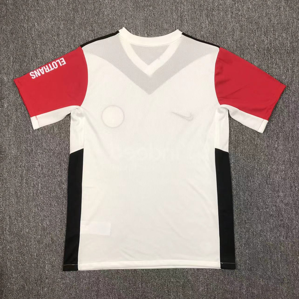 FRANKFURTH KIT HOME 2024/2025