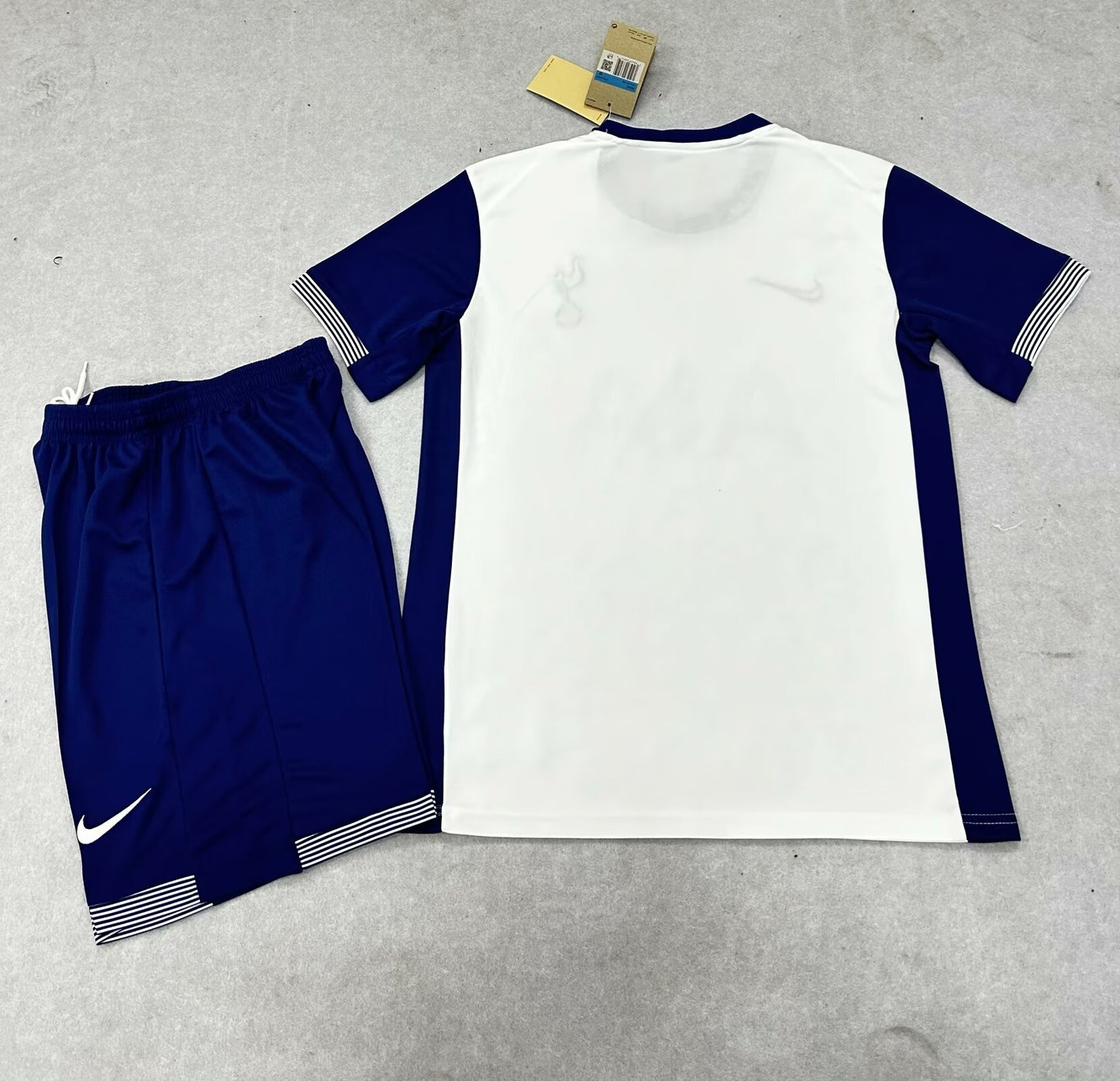 TOTTENHAM KIT HOME 2024/2025