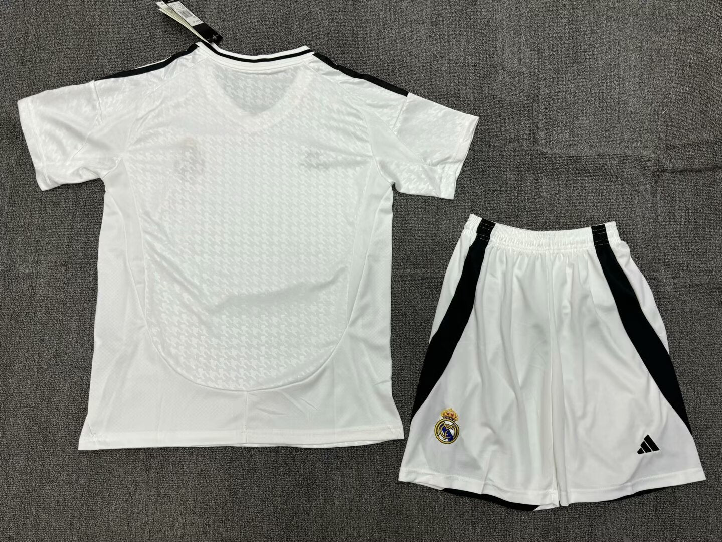 REAL MADRID KIT HOME 2024/2025