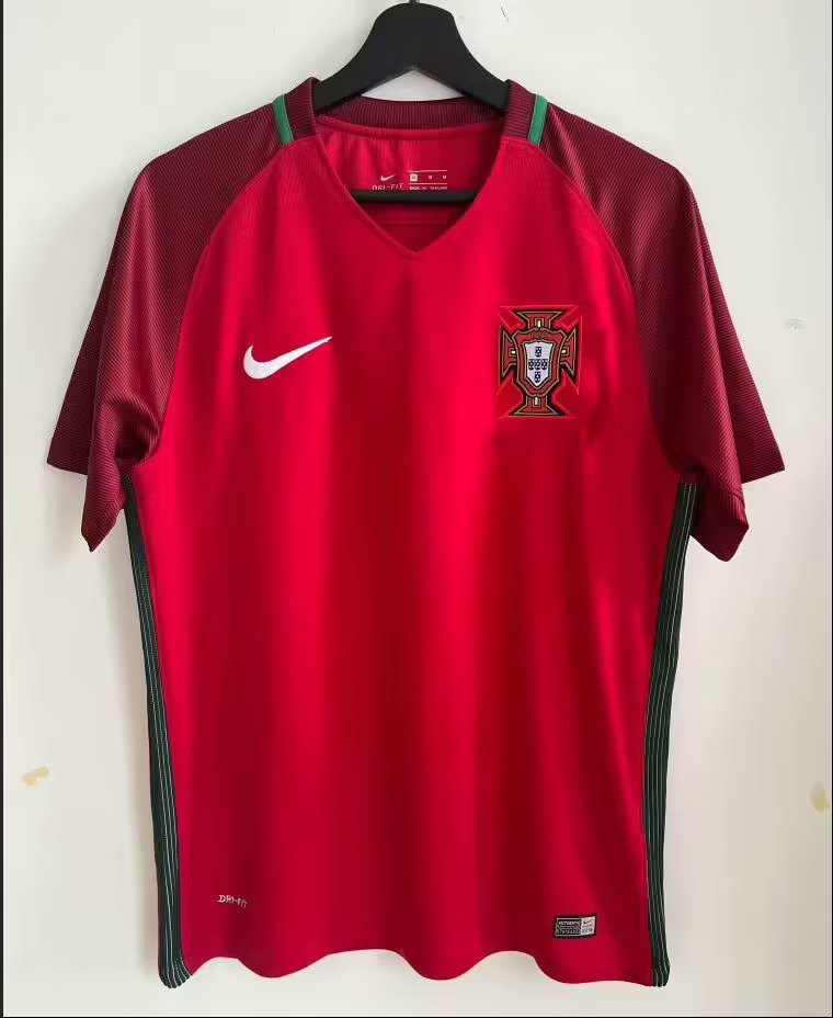 PORTUGAL KIT HOME 2016